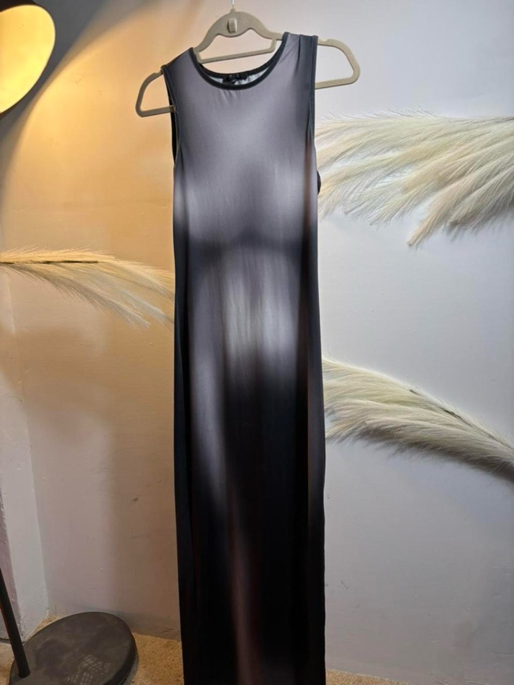 (#94) Sleeveless Ombre Black-to-Gray Maxi Dress